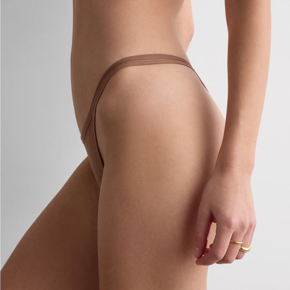 Italian Intimissimi Ultralight Cotton String Thong
Underwear